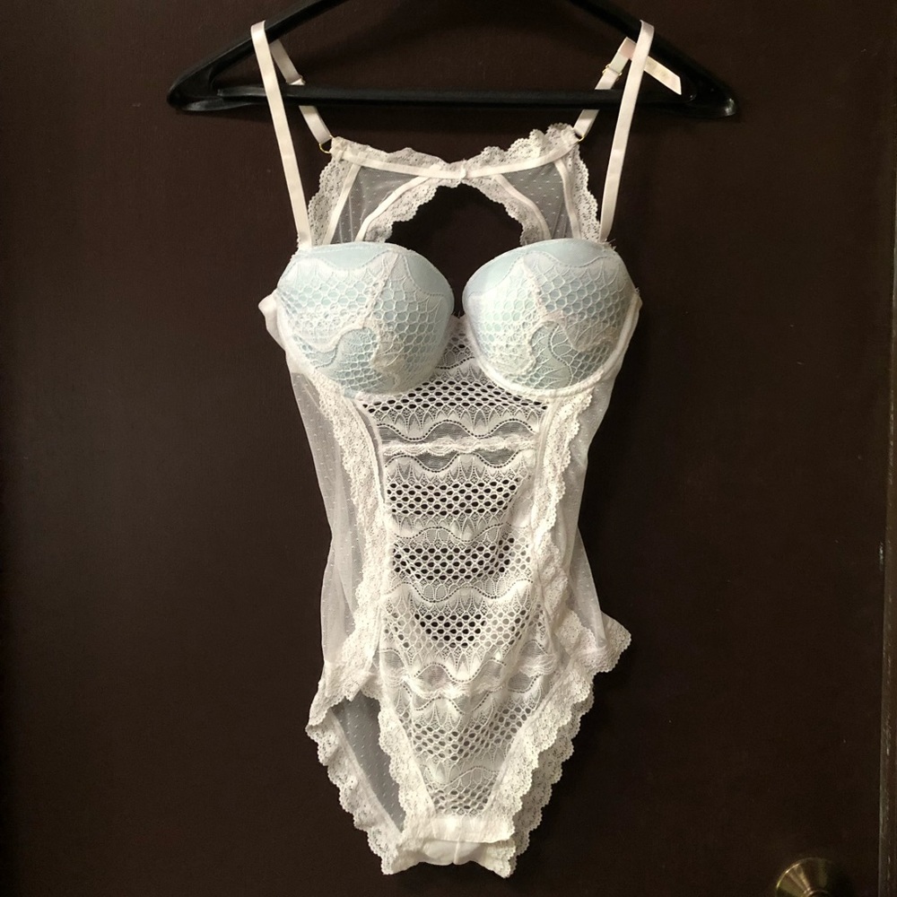 Daisy Fuentes White Lace Teddy